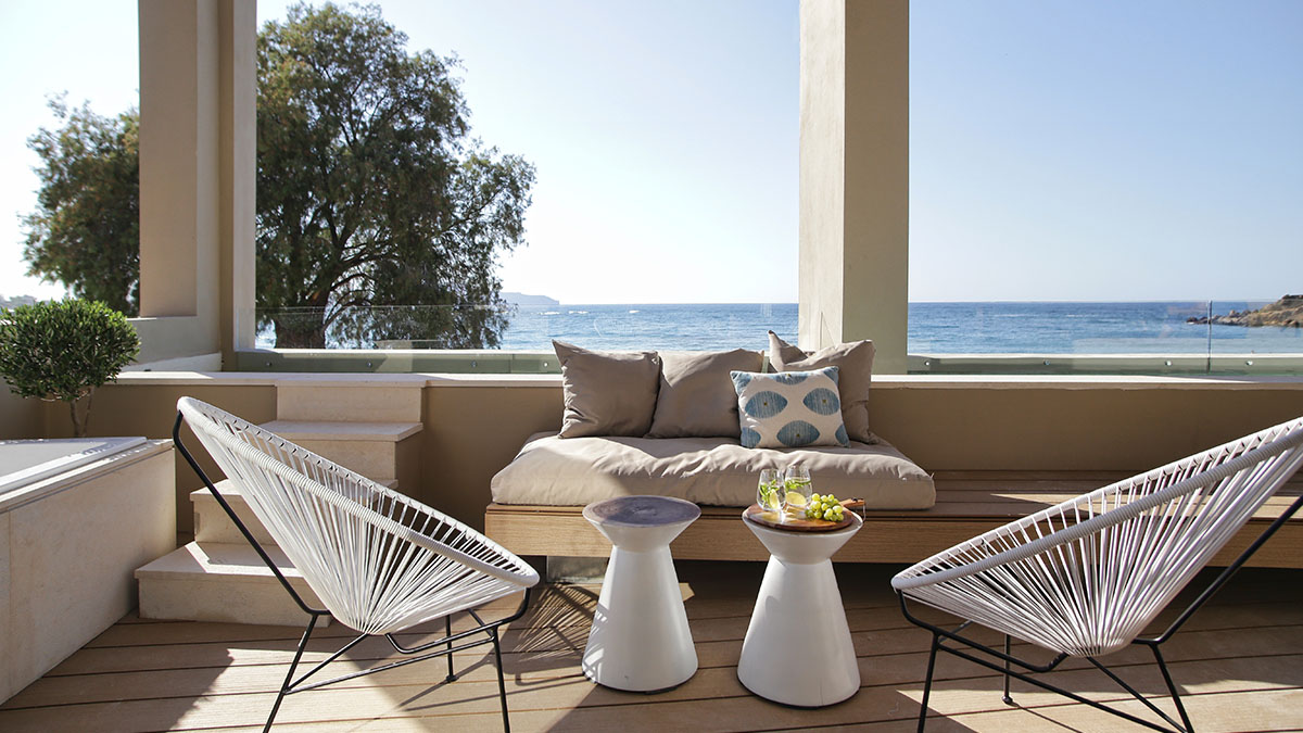 Ultimate Haven Sea Front with Private Pool